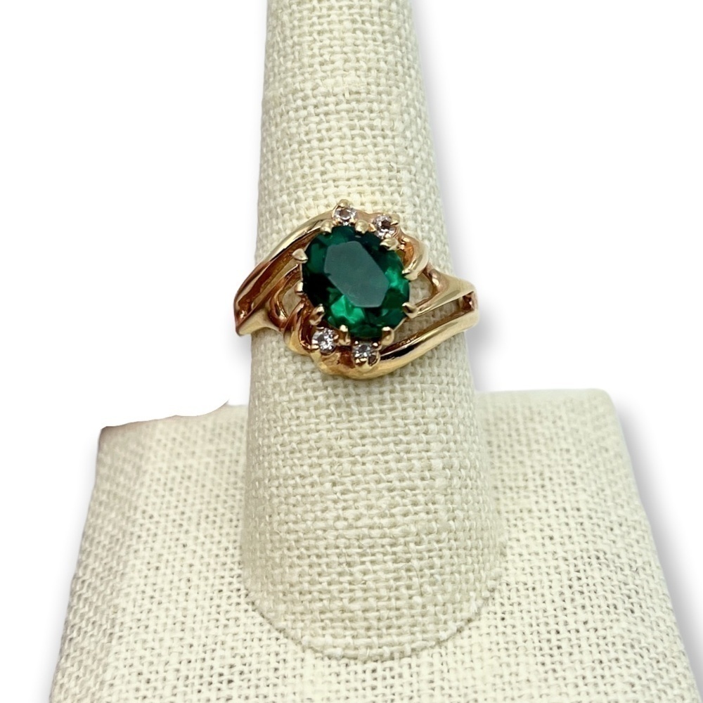 Vintage Lindenwold 14K HGE “The Walton Ring" Large Green Colored Stone Size 9.5